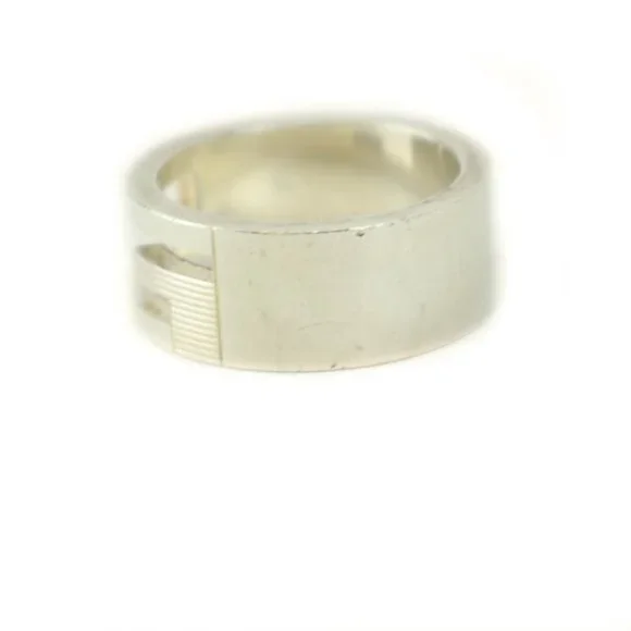 GUCCI: Sterling Silver, "G" Logo Band/Ring Sz: 5.75 - 1521 - Picture 4 of 6